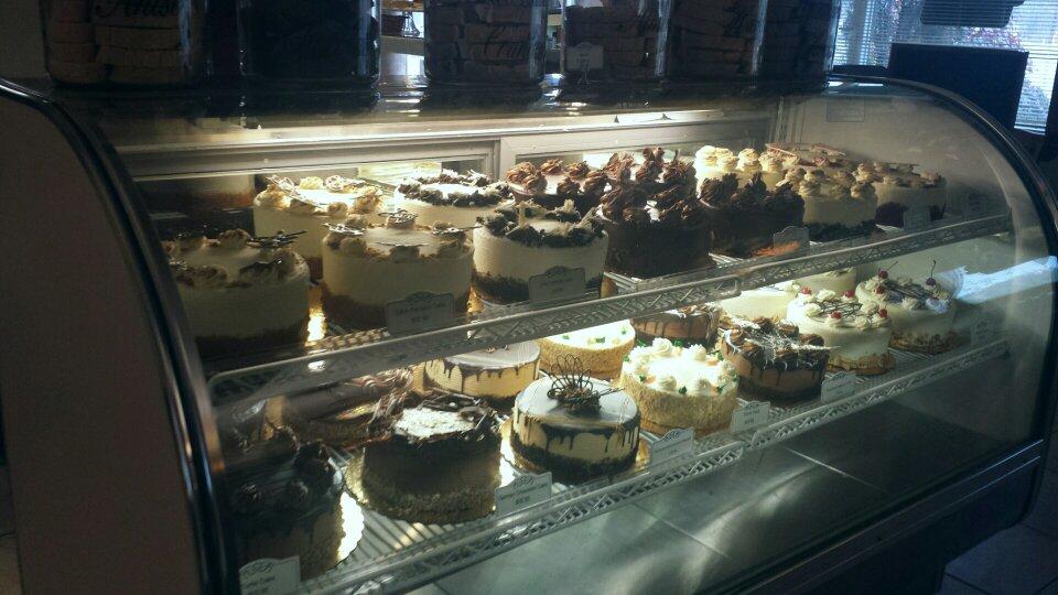 muscoreils's tweet photo. Good morning, gorgeous. #cakes http://t.co/D70XmOoonn
