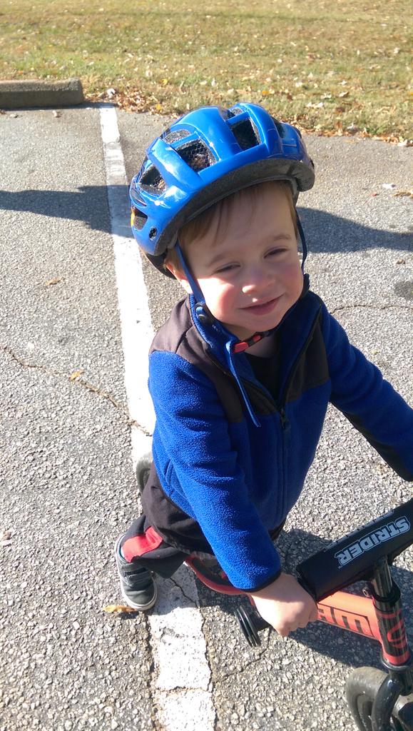 GreenvilleCXCup's tweet photo. Little Witt is ready for the kids race at 12:45 today! Brought to you by @KDSProperties #cxcup http://t.co/PhlHo10VUC