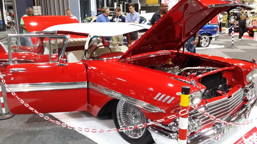 WomeninMotionSA's tweet photo. Some great #cars at #DMS2014 http://t.co/8UTSJBtwhi