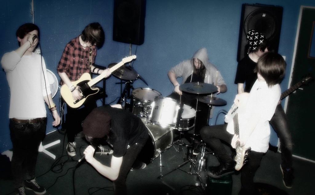 Benfinn1997's tweet photo. Yesterday's band practice with these airheads and faggots! 😂😝😄 http://t.co/RyogftX5ZH