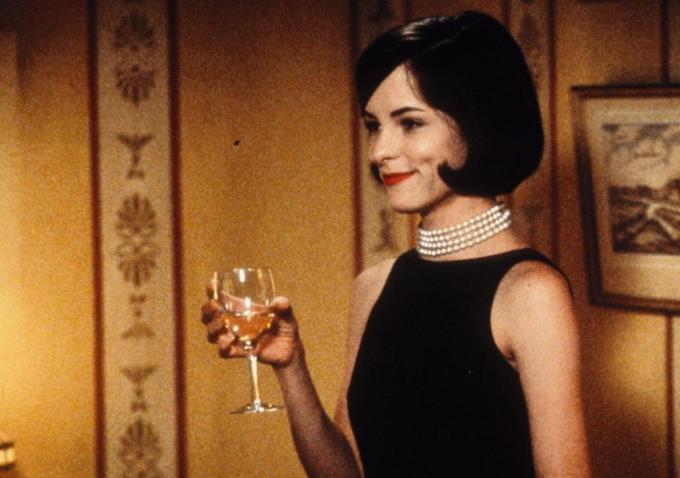 Happy Birthday, PARKER POSEY. Here are her 10 best performances:  