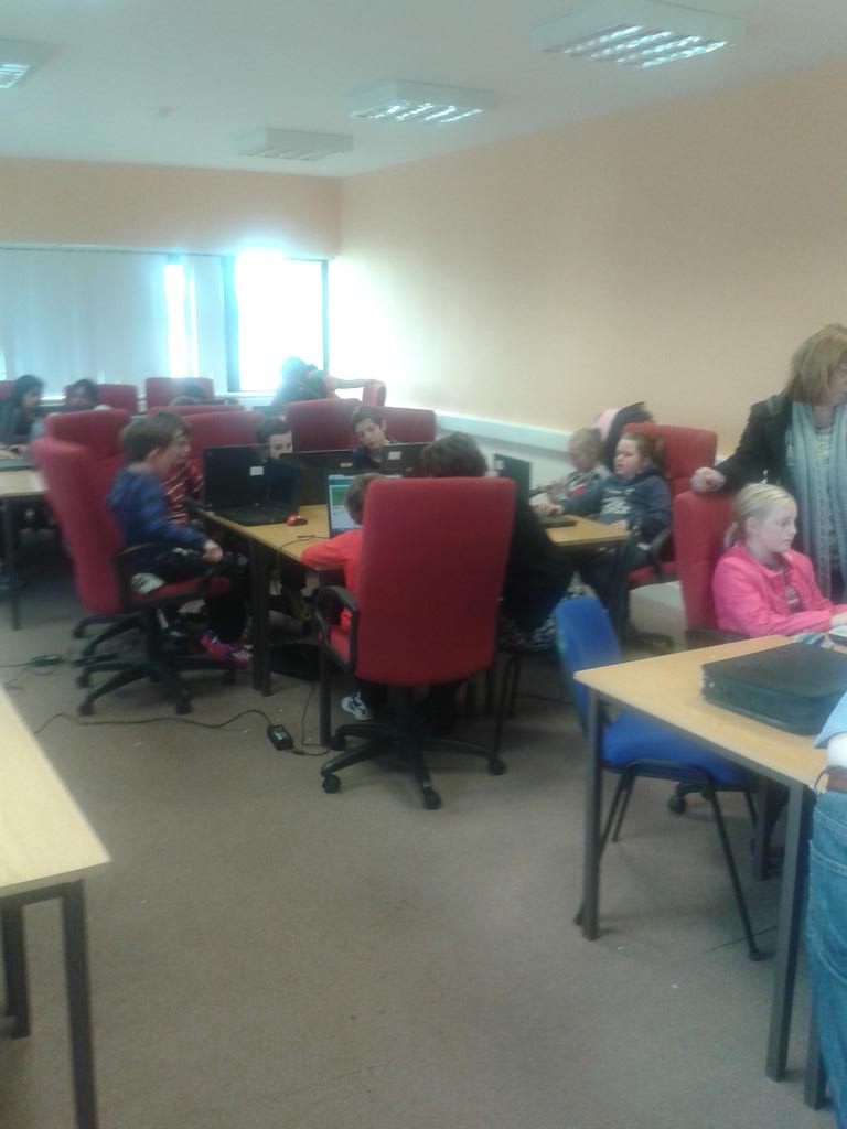 NECCoderdojo's tweet image. Full house today. #newfaces #coding #fun