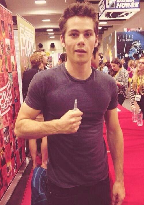 nathanfogdr's tweet photo. Io che stringo una penna;) http://t.co/rEdrxYilo1