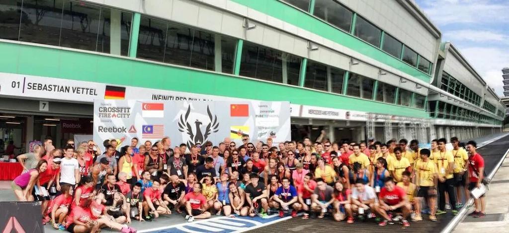 heathensrock's tweet photo. SinCity Crossfit Invitational 2014, day 1. http://t.co/ZjDzJV9H6Z