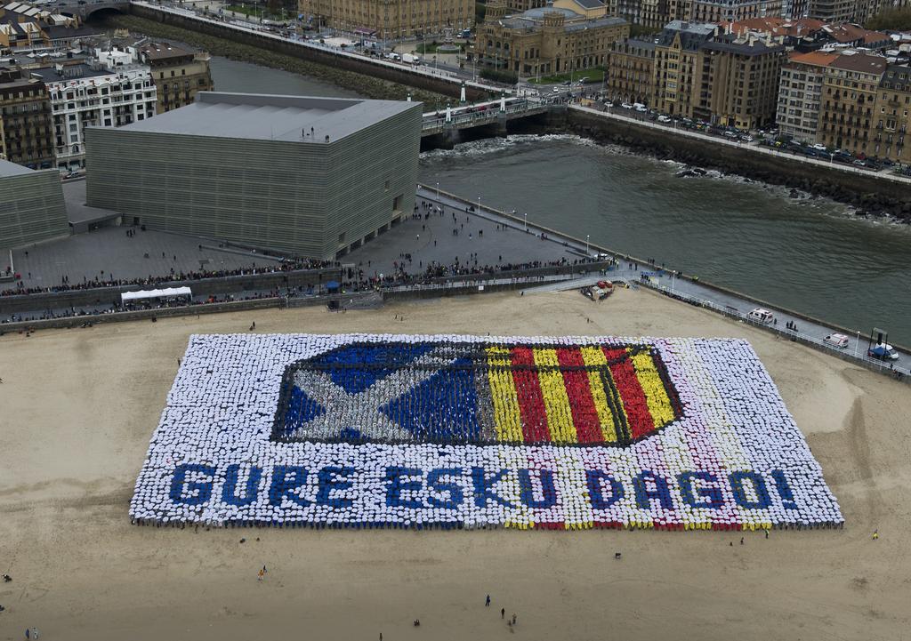 PlentziGorlizGE's tweet photo. Erabakitzeko eskubidea, gure esku dago!! http://t.co/3YOHJsqcee"