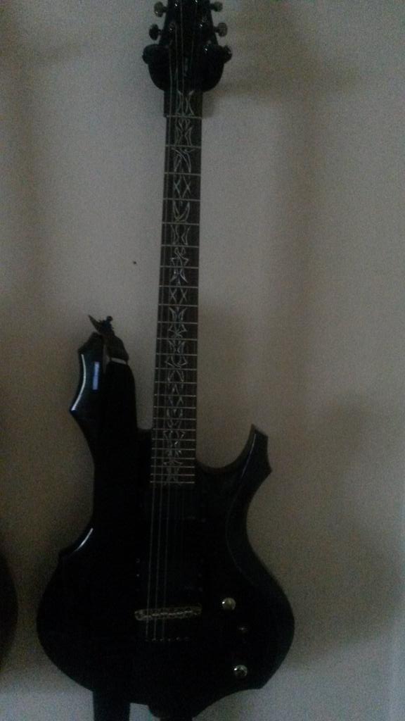 Ready to jam the new tunes #conquer #metal #esp #jackson #ibanez #deathmetal #blackmetal #peavey #mesa #pearl