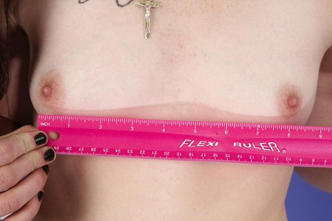 Ecstacy on of my 932 Amateurs most of whic posted at http://t.co/QirvfiFQsV Nipple to nipple measured