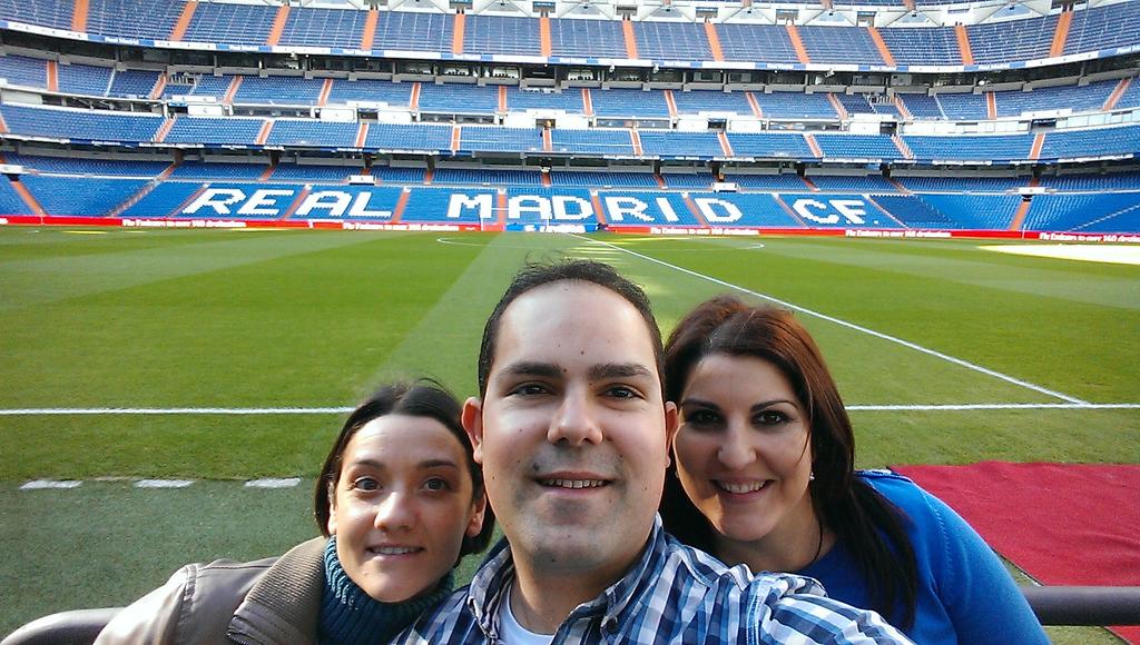 jovibarrax83's tweet photo. Santiago Bernabéu http://t.co/7kOkRsbJw0