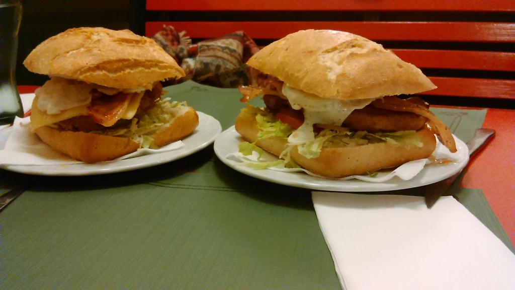 94MarSan's tweet photo. Cenota rica con la super mejor @Marina_Fidalgo http://t.co/DHa5OgXqfJ