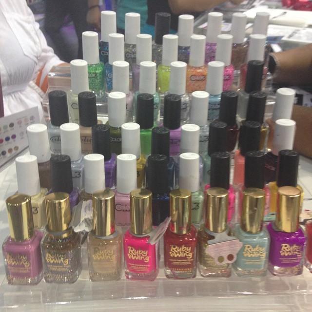 carlapaolaruiz's tweet image. Lanzamiento #ColorClub #RubyWing #fibella2014 ift.tt/1uLGkS7