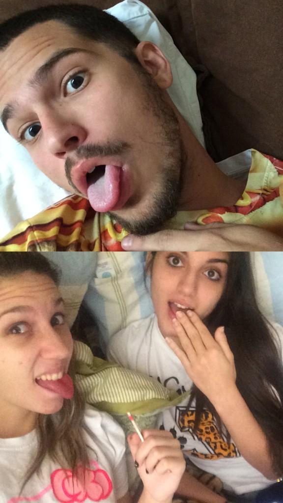 JulieeROD_'s tweet image. Our mornings b like... #HowYouFeel #HowWeFeel #SeperationAnxiety #InFull✔️