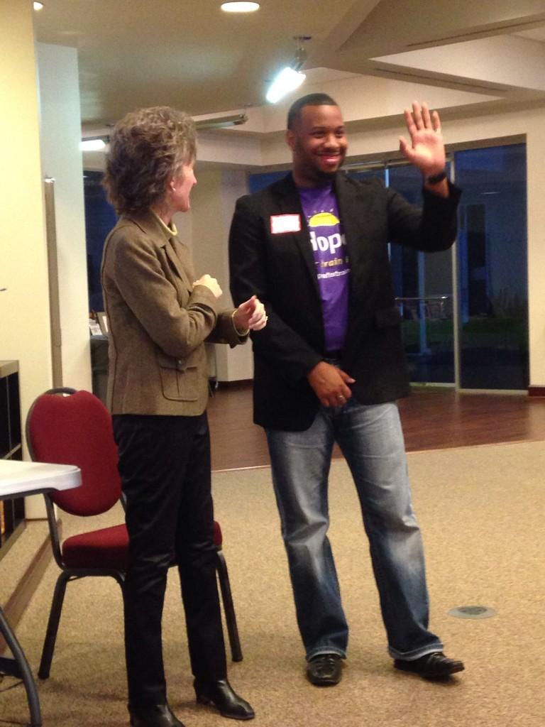 HABIBrainAid's tweet photo. UTA Communications Senior Brandon helps lead the @HABIOrg #TBI conference with #HABI VP Patti Foster. @UTAShorthorn http://t.co/JV2kdHvP0U
