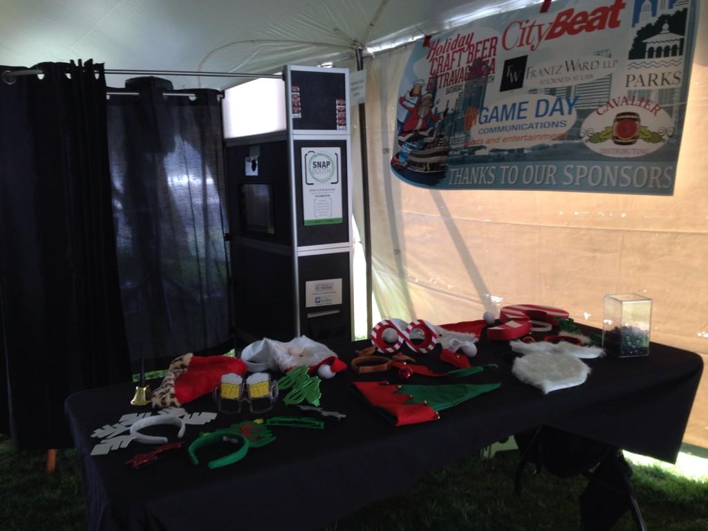 SnapBoothEvents's tweet photo. @OhioCraftBeer holiday extravaganza! Beers are flowing &amp; we're snappin' pics. Come on down to the banks! http://t.co/lSAvj9fEeZ