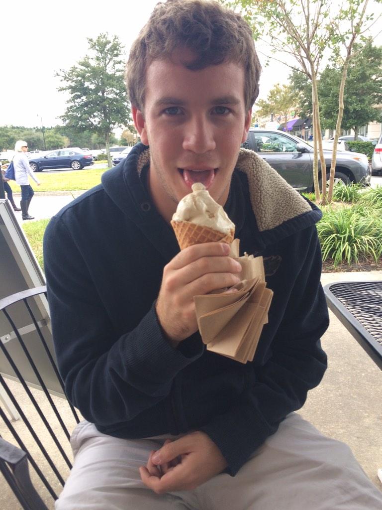 Happy 20th Birthday to this vanilla ice cream loving boyfriend of mine !So happy I can be with you babe 