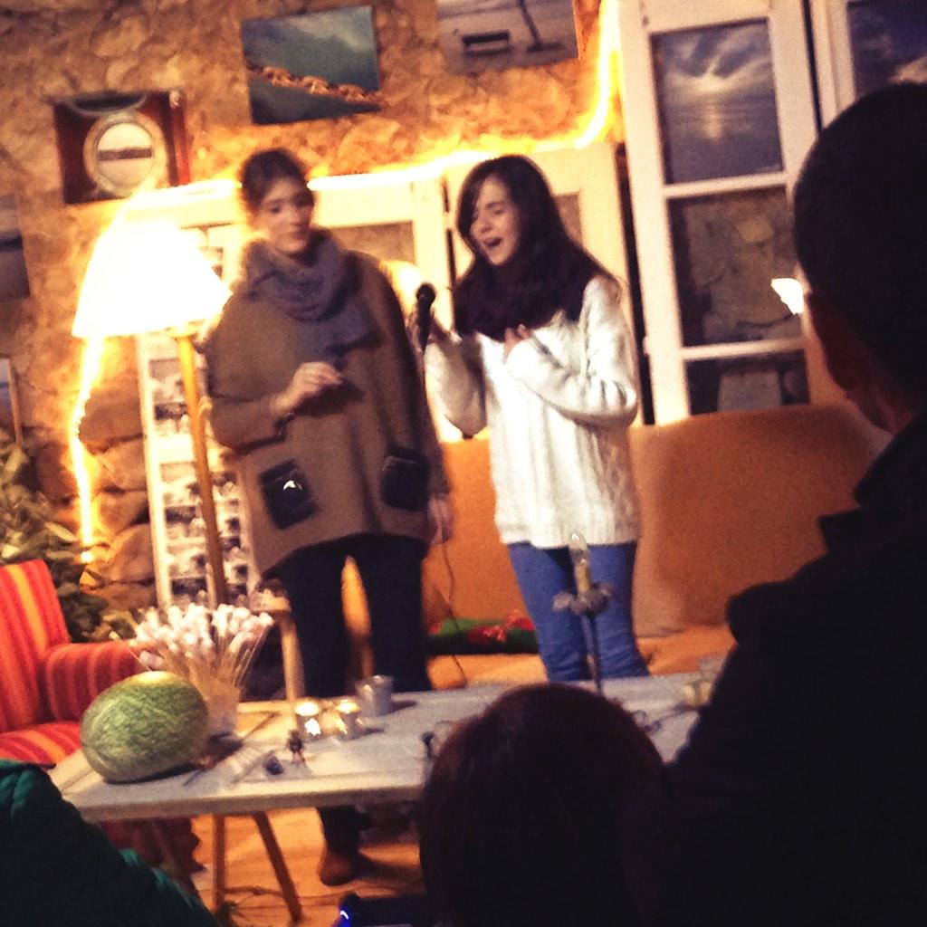 Hartwick_Co's tweet photo. Además de #libros en #cuadralab también buena música en directo. 😍 @casonazul http://t.co/Em25MdMeLE