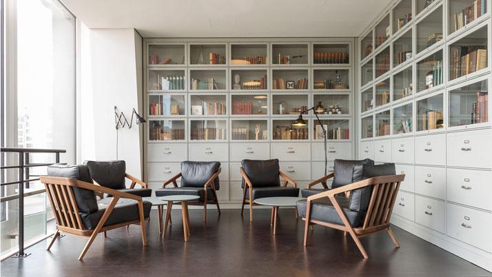 Yatzer's tweet photo. Café Ferdinand in Hamburg, Germany by #AerogramStudio http://t.co/USDYvq7pos  @Giant_Inc 
#Vodafone http://t.co/6hmiqlhVUW