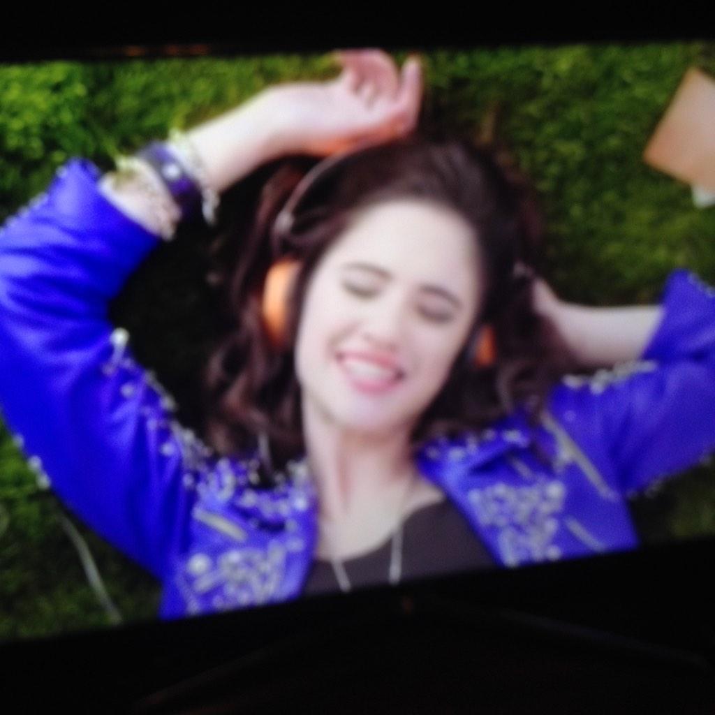 Fedy_260's tweet photo. @lodocomello una serata in compagnia di #IOnlyWantToBeWithYouVideo 😍❤️ @Ale_Lodo @Mery_Teenatica @dambrosio_luisa http://t.co/ol1Tq0KZ9t