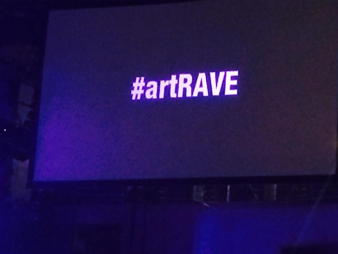 farmaciabonnin's tweet photo. Viendo #ladygaga #artRAVE @aina_bordoy  @tessabord http://t.co/Bnt0rh5Wmk
