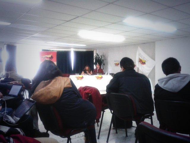 Juliolegris's tweet photo. La @marchapatriota ¿participará electoralmente en el 2015? ¿Cómo? Son los temas de su reunión nacional.  #COPAN http://t.co/4hEnaCCnWo