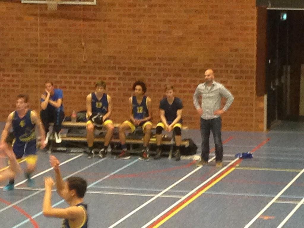 arriba-peatminers 25-9 q1 bezoekers met 7 &amp; no airpower, jasper drost aanwinst voor de studenten