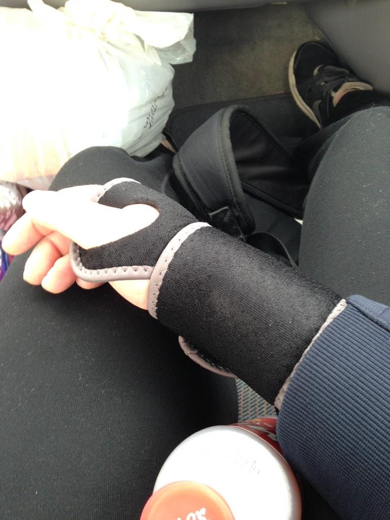 lasylover's tweet image. #guardproblems #thanksrifle