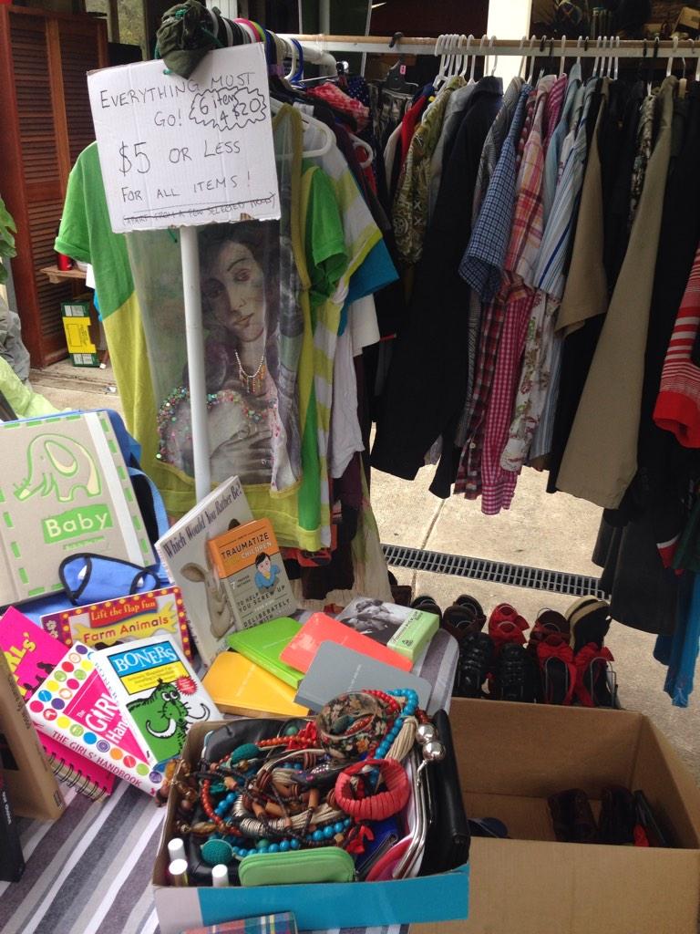 clare_peterson1's tweet photo. come to @Brunswickflea 
party dresses,men's shirts, shoes,jewelry,books,gifts,kids goods 
$5 or less! http://t.co/uqBpqG7ZxI