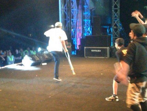 #Mbois #edisiMalangBreakin #OneLeg <a href="/Diplomat_Mild/">diplomat mild</a> #pv14quiz #Passionville2014