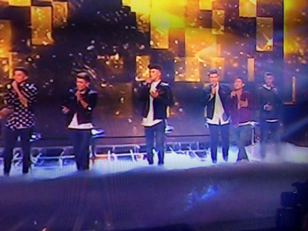 MattNavarra's tweet photo. #YouAreNotAlone ... Literally... #XFactor http://t.co/aZNiIpfvlH