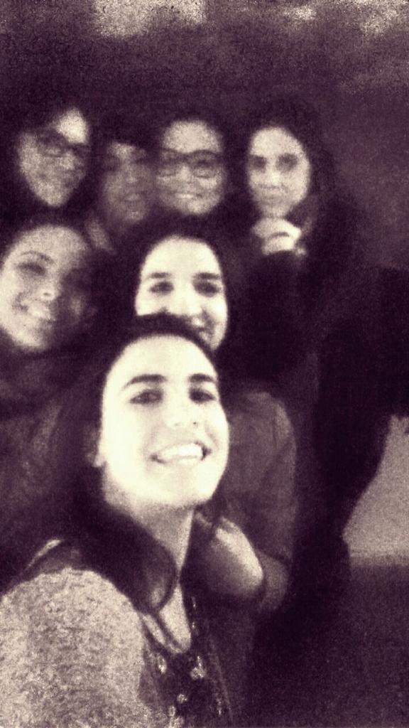 cristanera's tweet photo. @cafepublostajos @Sonibastida  @casti_lpz @ElenaFA92 @teresanavas9  selfiee! http://t.co/KFMkAyx75x