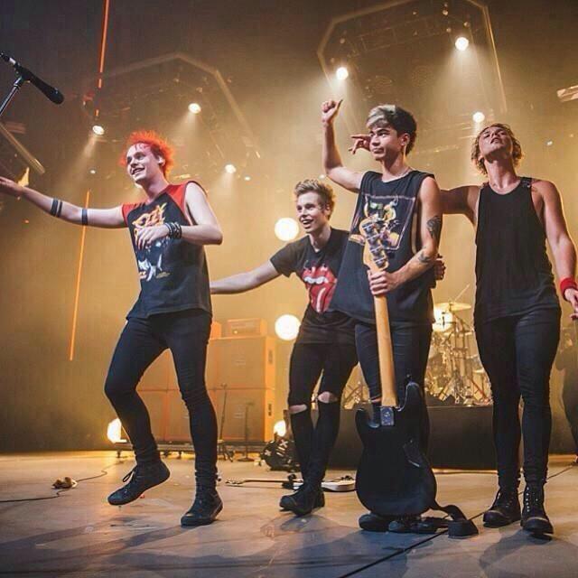 5SOS_Daily's tweet photo. THEY DESERVE THIS MORE THAN ANYONE!! KEEP RTING AND VOTING! #vote5sos http://t.co/tsUOjcUz5G