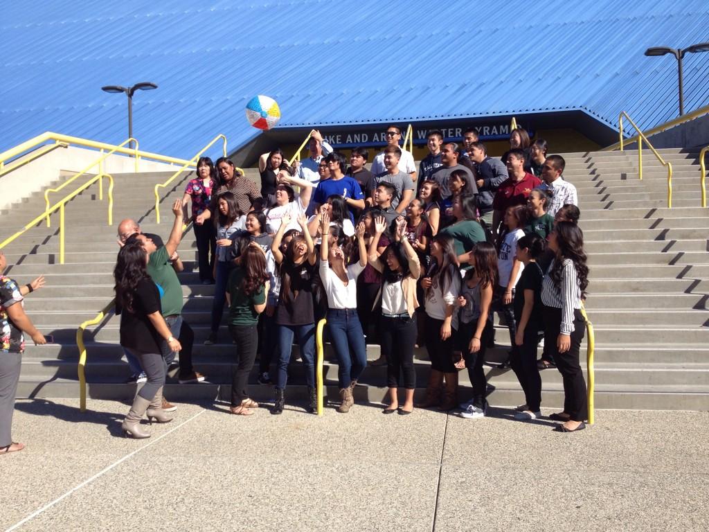 CSUExRel's tweet photo. A little beach fun @CSULB with #csuaapi student Ambassadors http://t.co/jAlnrv2qR7