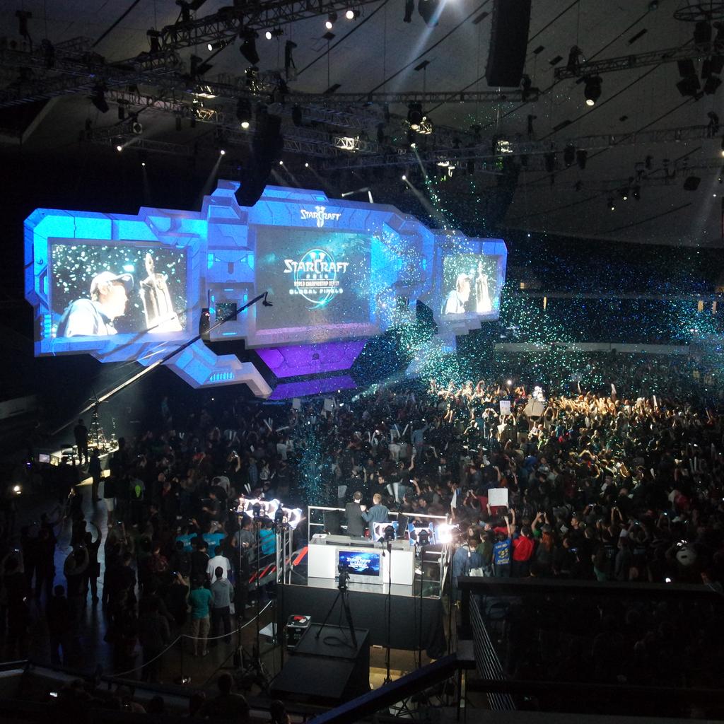 edaleeta's tweet image. And just like that, Life took it all! #StarCraft2 #blizzcon2014