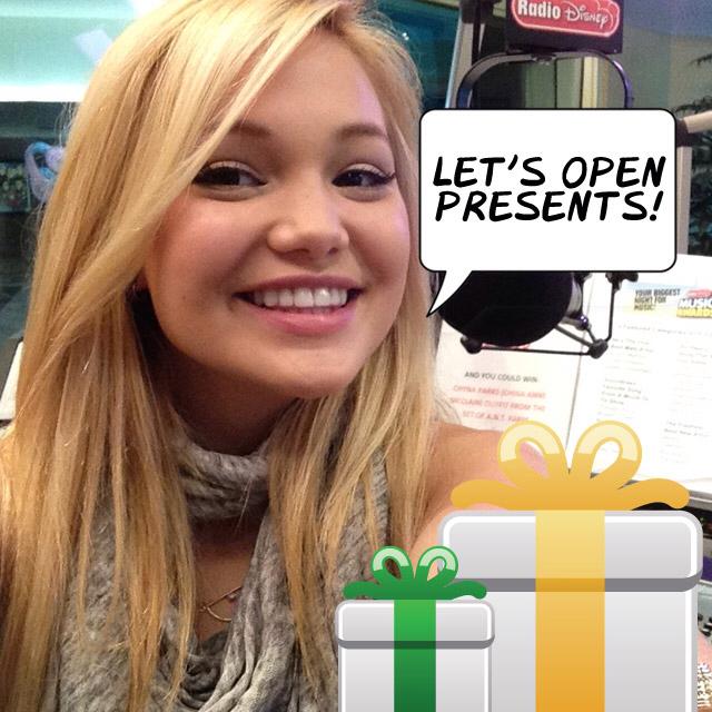 radiodisney's tweet photo. Super excited that @olivia_holt is joining @allisimpson &amp; @zendaya as co-hosts at #RDBithday on 11/22 at Club Nokia! http://t.co/77Y3RhezMm