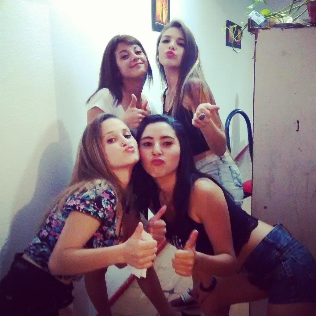 deniseromero__'s tweet photo. #Resaca2 ✌✌ http://t.co/ANClHZmGZ6