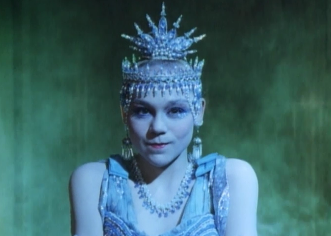 michelelau's tweet photo. "salome's last dance", streaming on netflix....weird but pretty http://t.co/cvn57U7lG9