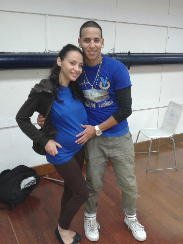 ElenaMOficial's tweet photo. @dadydoble_vzla gracias mi niño bello http://t.co/VcVmgpi1Z6