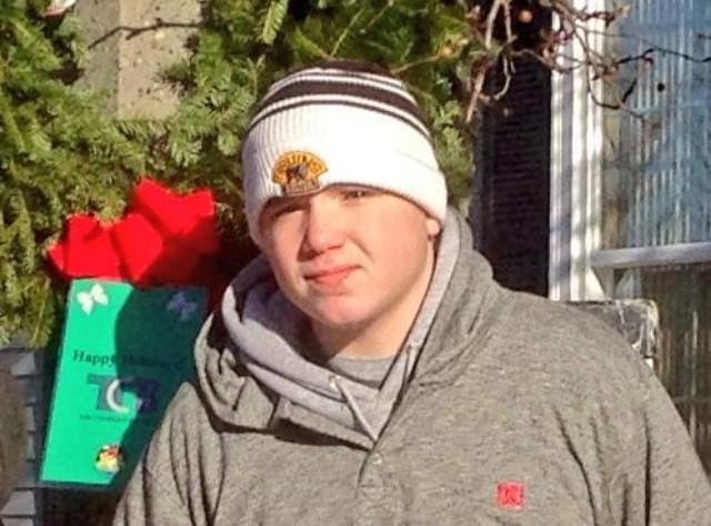 CTownCarnival's tweet photo. Change your #Facebook profile picture! continue to pray as a community and stand united #PrayForDuce #TownieStrong http://t.co/rrDKjwCTEj