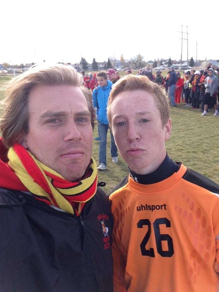 SanderMT's tweet image. Losing sucks. One week ago state final. @1byrne6 #hellgateknights