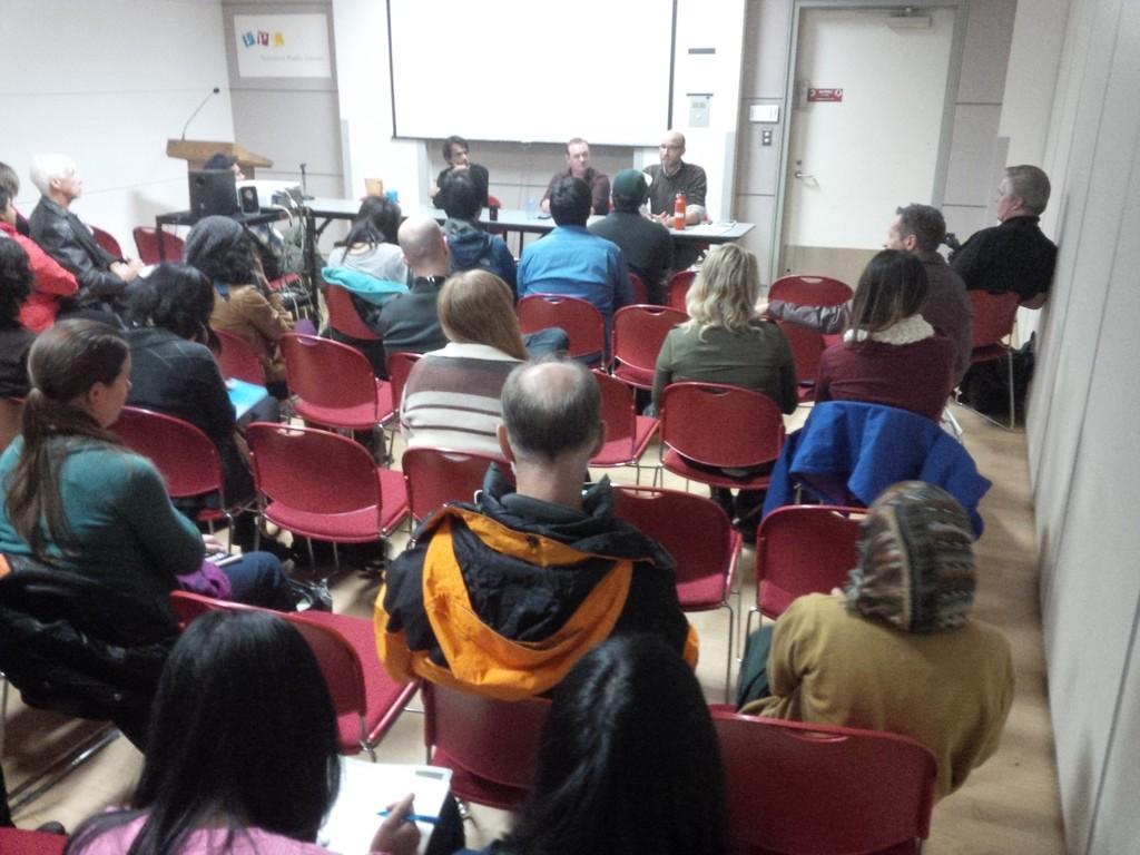 rabbleca's tweet photo. Full house @ "so you want to be a journalist" #MDD2014 @davidpball Jahanzeb Hussain & @rabbleca's @Blindmanspistol http://t.co/OT7Gopl9Ue