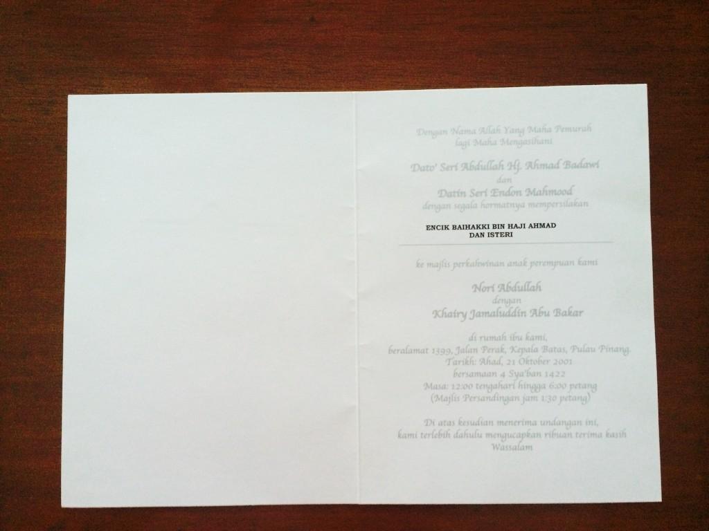 AzrieBaihakki's tweet photo. I found this...@Khairykj wedding invitation while searching the addresses of my friends for my wedding invitation 😊 http://t.co/vyb2OSIXt7