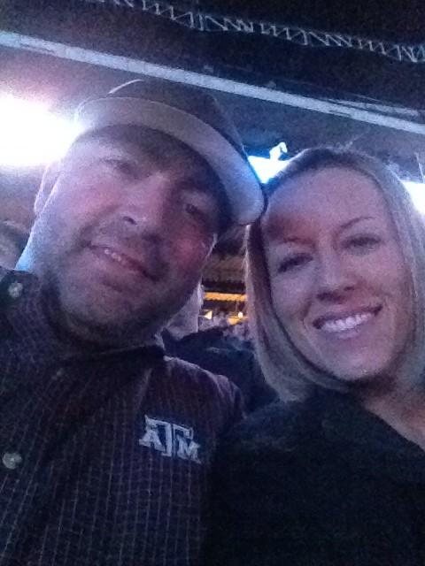 srcarpenter1's tweet image. #EYBHouseParty