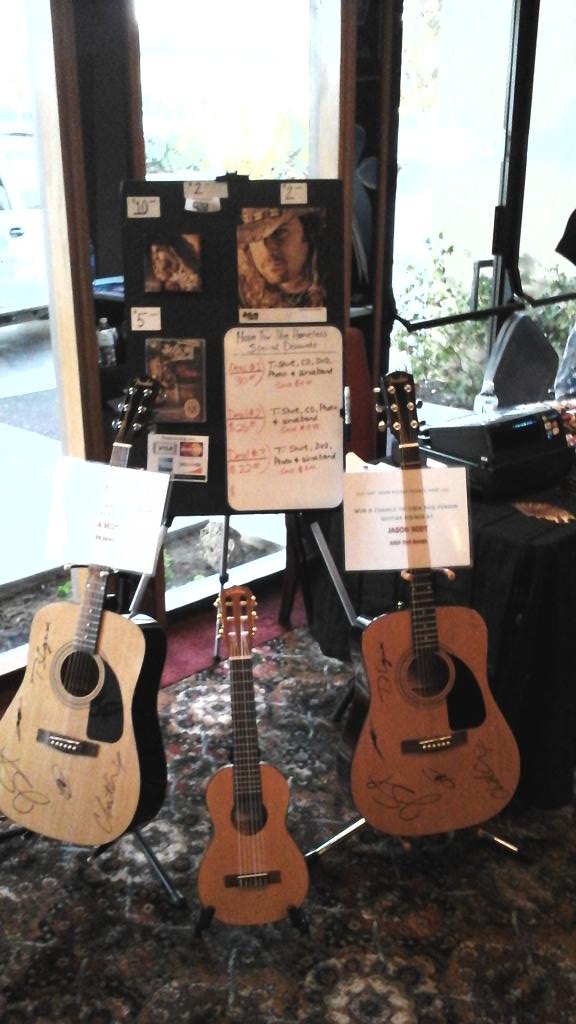 JasonScotMusic's tweet photo. Sound check getting ready for tonight's event Hope for the homeless. Come on out its not too late http://t.co/Vc5faXgFtg