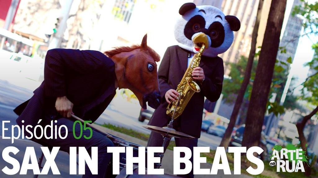 MJJSpace's tweet photo. Arte Na Rua: Sax In The Beats tocando Michael Jackson na Avenida Paulista 

http://t.co/GDLelyhG2N http://t.co/M74KagAZoE