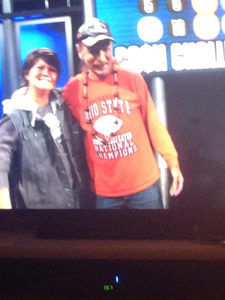 SportsBoyTony's tweet photo. Of course the dude on Cash Explosion is decked out in Buckeye gear http://t.co/NVZqwiNHH5