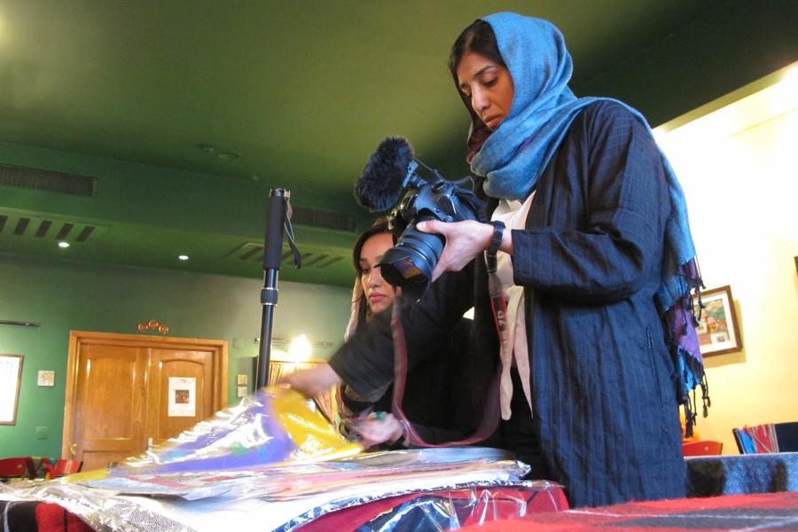 “Nobody thought I could get in..w/ a camera.” Zohreh Soleimani documents jailed Afghan women. nyti.ms/1Efr3IO