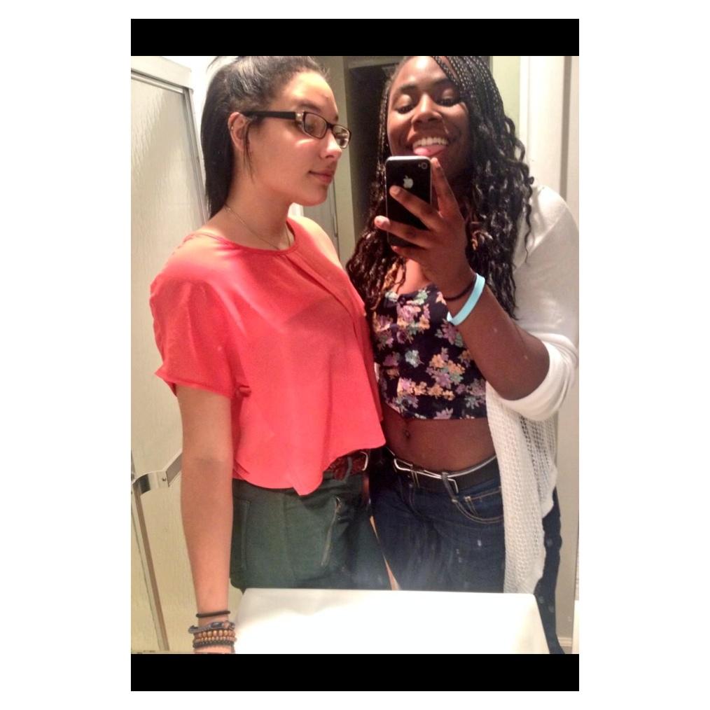 AnelleTarke's tweet photo. #GloUpChallenge with my rod 😂 😷🌟💫💗 http://t.co/cAHYW4SPyI