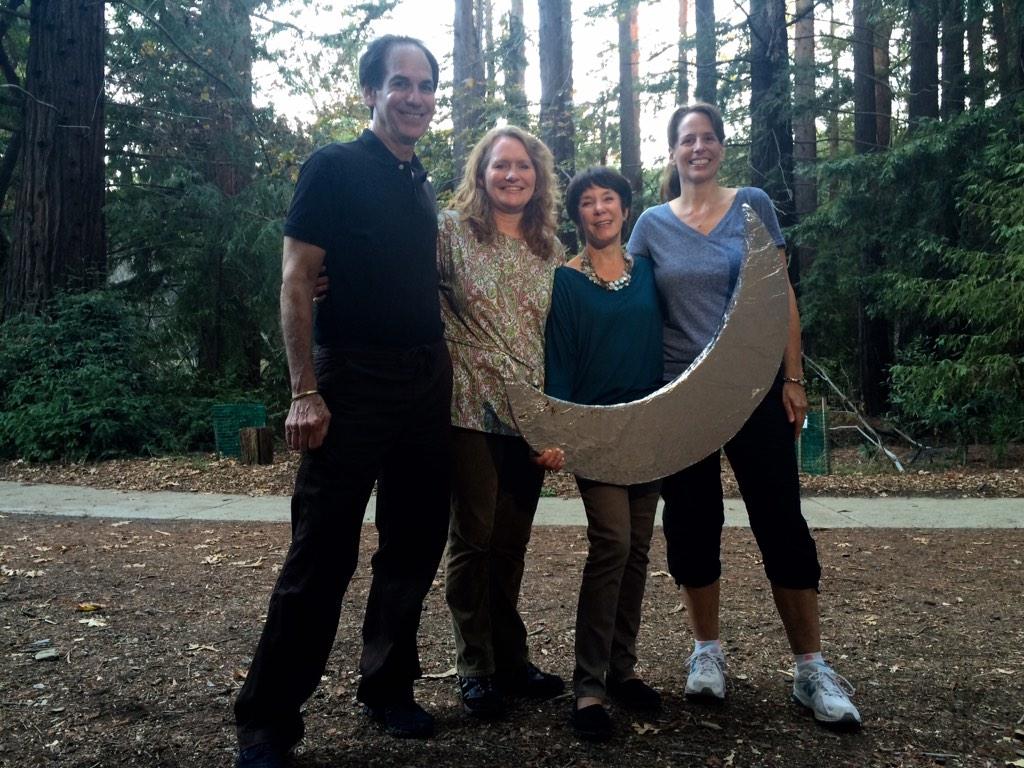 macdarling's tweet photo. #bkauthors writers retreat! We hang the moon http://t.co/vBZpbqsYzz