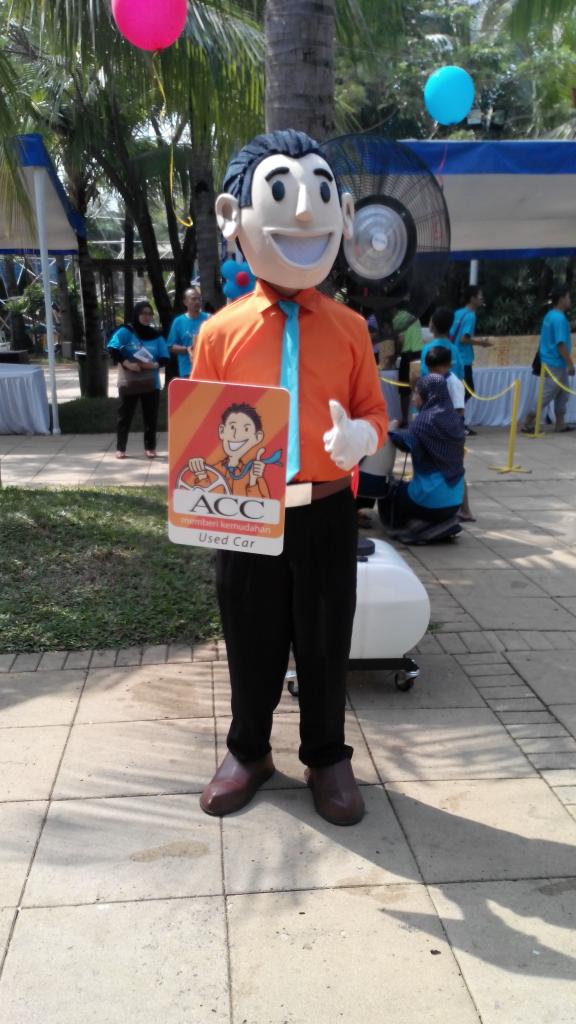 acconeid's tweet photo. Mau hadiah Andromax C2 atau Sennheiser? Follow kami, foto bareng si unyil dan twitpic mention ke kami #ACCfamday2014 http://t.co/1cmJtqTFNZ
