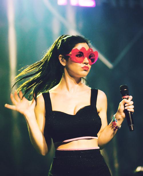 Marina Tits Diamandis on Twitter: