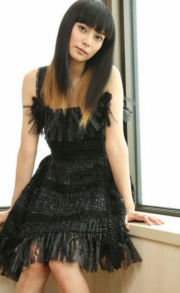 柴咲コウちゃんねる この可愛さ譲れない かわいい画像はrt 柴咲コウ まるまる妻 かわいいと思ったらrt T Co 3rwjofkspo Twitter